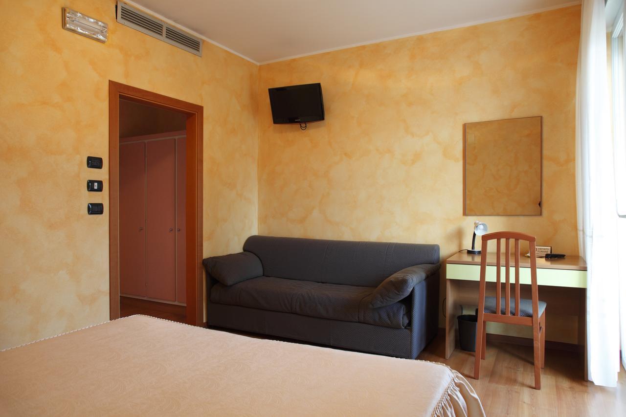 Hotel Castel Lodron Storo Экстерьер фото