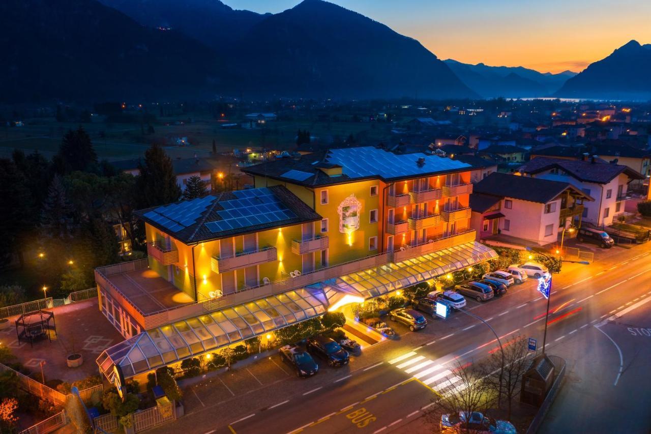 Hotel Castel Lodron Storo Экстерьер фото